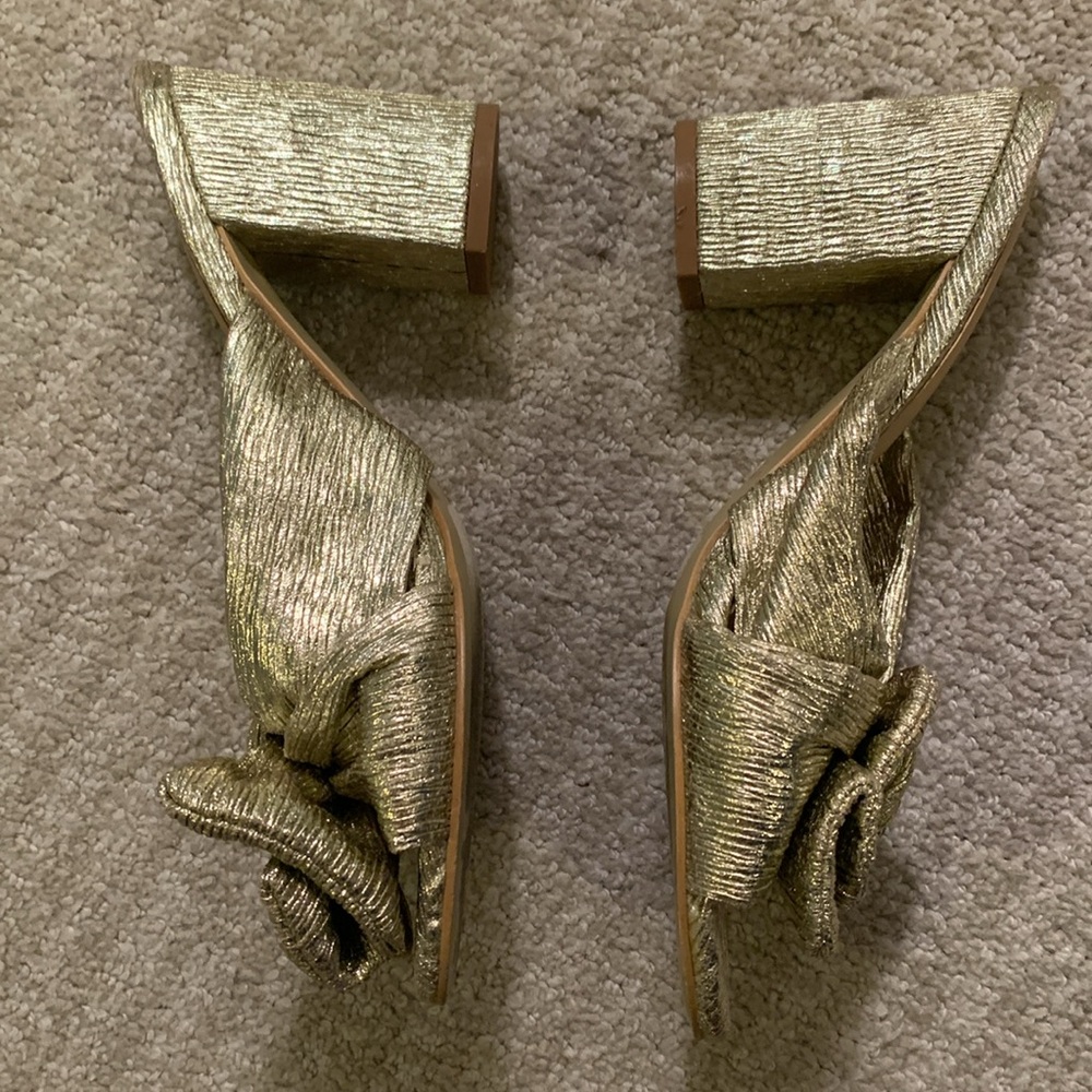 Gold Heels - Picture 2 of 4